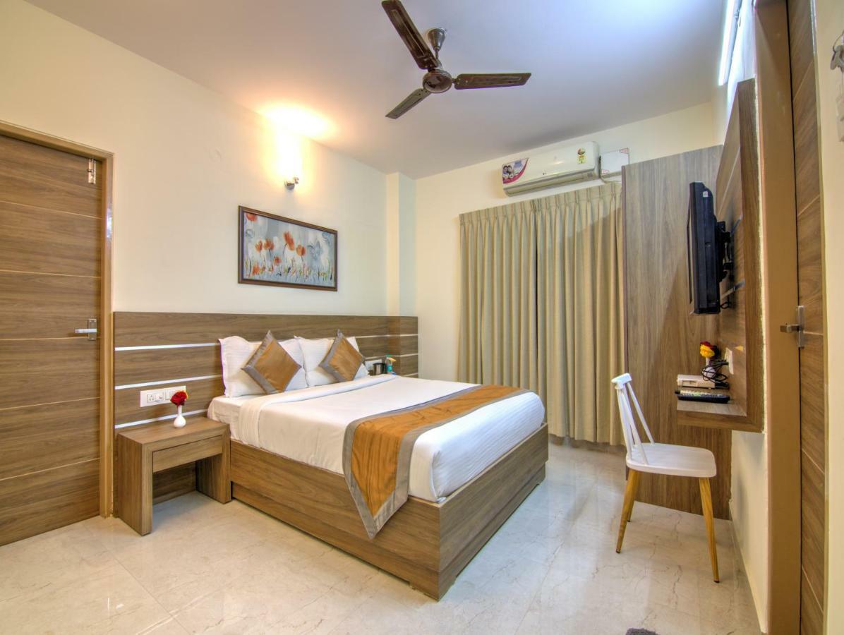 Sunshine Suites Grand Deluxe バンガロール エクステリア 写真
