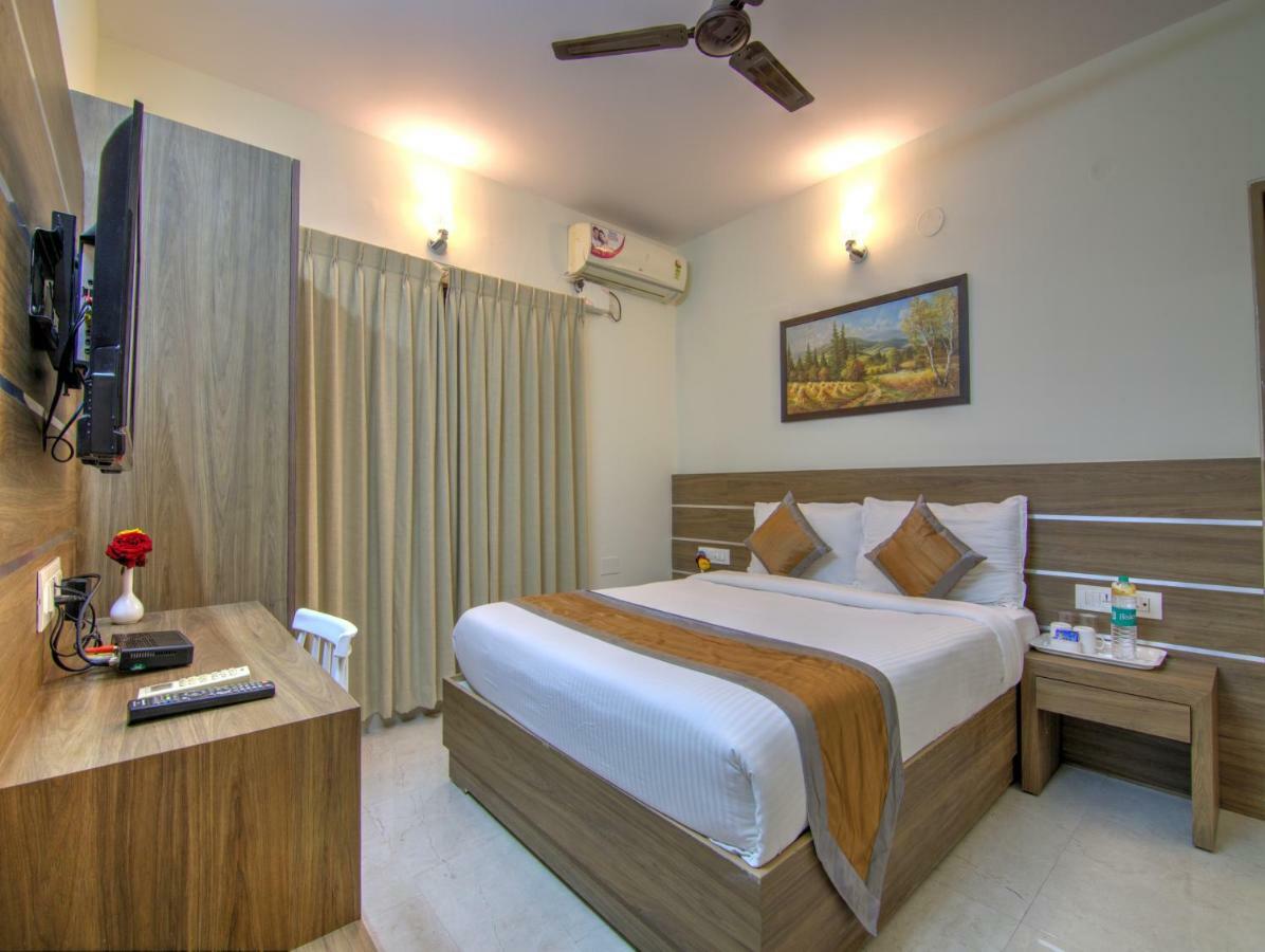 Sunshine Suites Grand Deluxe バンガロール エクステリア 写真